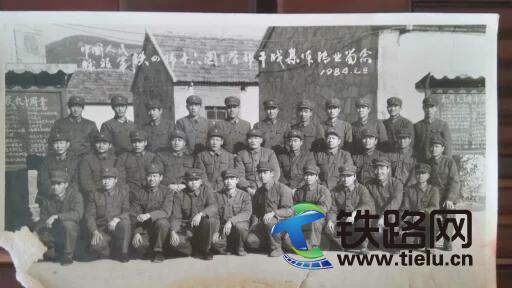 1496070972166834.jpg 講述老照片后面的故事.jpg