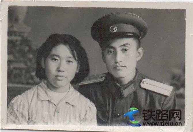 1530495827108168.jpg 我的外公和外婆.jpg