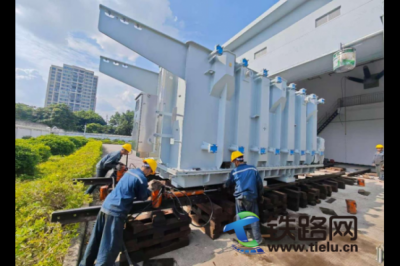 提升供電保障,金都牽引變電所擴容 助力城際列車“跑得更快更密”